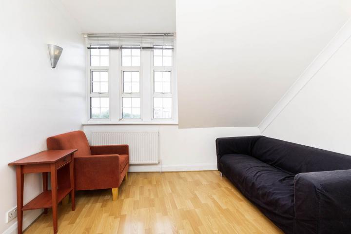 Modern Apartment Burnley Road, Dollis Hill